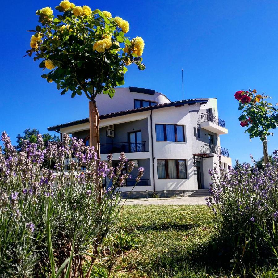 Pensiunea Casa Hortopan Târgu Jiu Exteriör bild