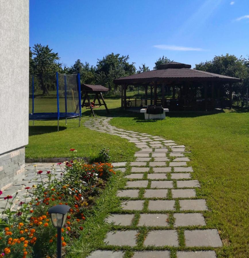 Pensiunea Casa Hortopan Târgu Jiu Exteriör bild
